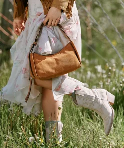 Audri Shoulder Bag Rusty Oak Suede