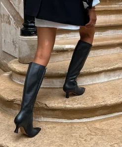 Auggie Boots Black Leather