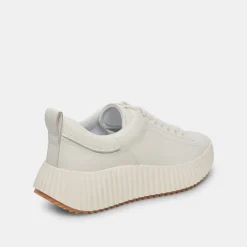 Devote Sneakers White Leather