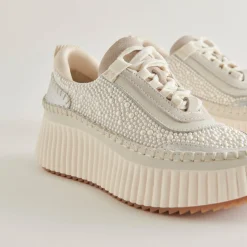Dolen Pearl Sneakers Vanilla Pearls