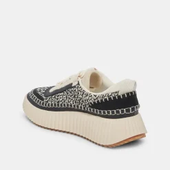 Dolen Sneakers White Black Woven