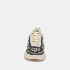 Dolen Sneakers White Black Woven