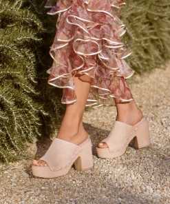 Emol Heels Blush Suede