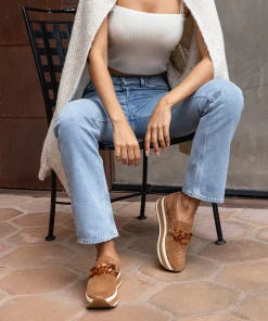 Jhenee Perforated Sneakers Pecan Suede