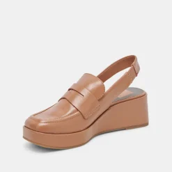 Nada Loafers Brown Crinkle Patent