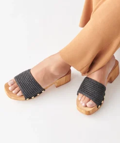 Oakley Heels Black Raffia