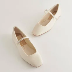 Reyes Ballet Flats Ivory Leather