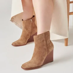 Susann Booties Chestnut Suede