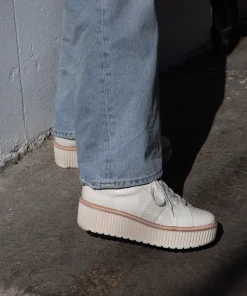 Tiger Sneakers White Leather