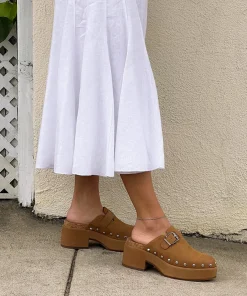 Yevan Clogs Praline Nubuck